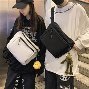 Gooutside 大容量休閒斜背包-可胸背